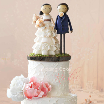 Многоярусный свадебный торт